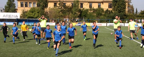 U10 - ZVLÁDNUTÝ DVOJBOJ
