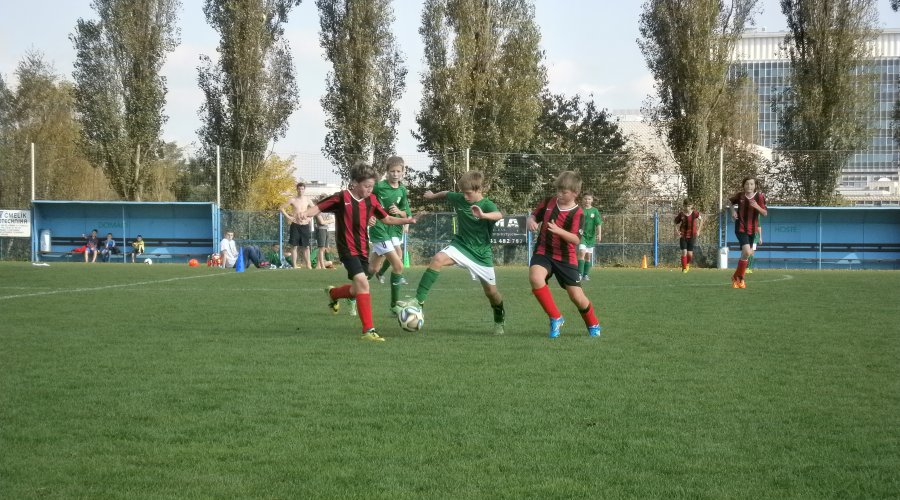 U13 - NEUDRŽITELNÝ VLACH