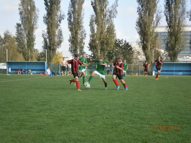U13 - NEUDRŽITELNÝ VLACH