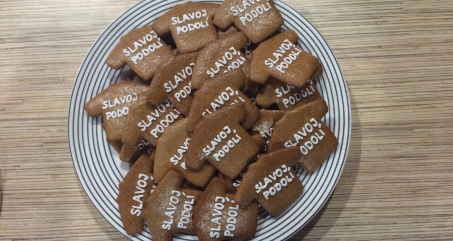 VESELÉ VÁNOCE A ŠŤASTNÝ NOVÝ ROK 2026