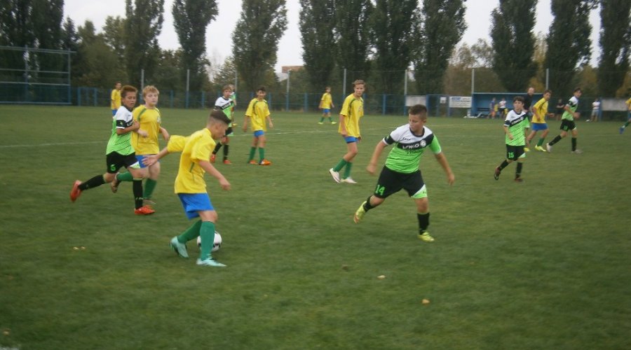 U15 - VYDAŘENÝ PŘECHOD NA VELKÉ HŘIŠTĚ