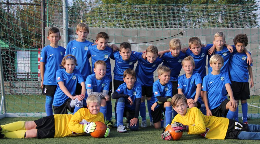 U11 - NEZBÝVÁ NEŽ MAKAT DÁL