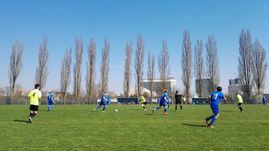 U17 - ZBYTEČNÉ NERVY