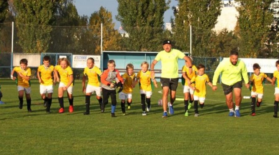 U10 - TĚŽKÝ ZÁPAS S KVALITNÍM SOUPEŘEM