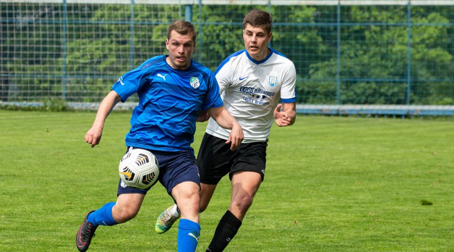 MUŽI A  - TŘI BODY ZA DRUHÝ POLOČAS