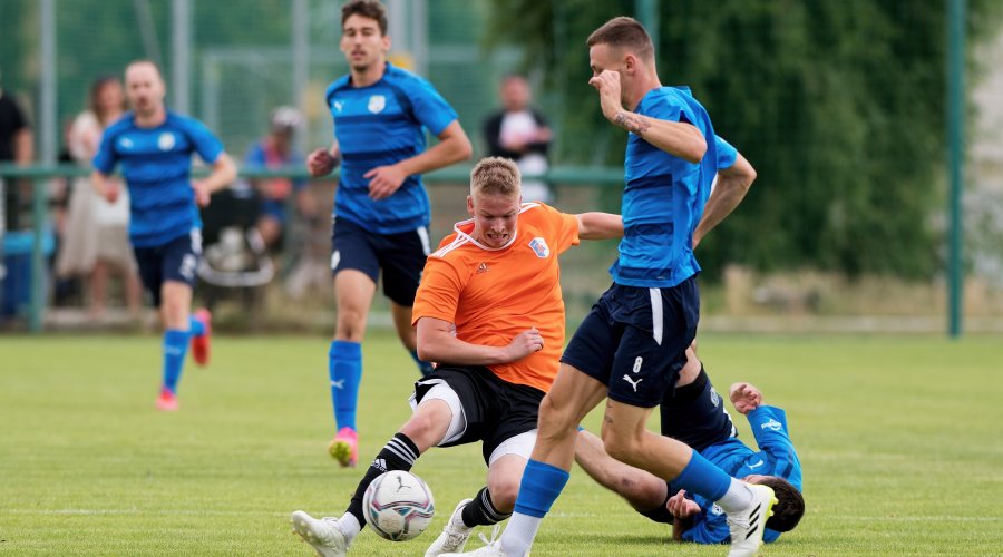 MUŽI A - PROHRA SE STŘEŠOVICEMI A VÝHRA V TŘEBORADICÍCH