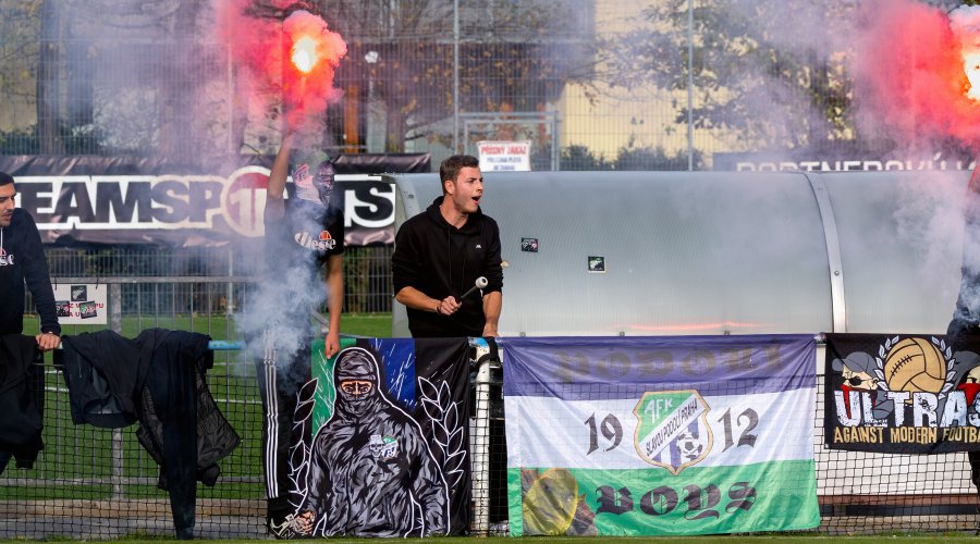 MUŽI A - V SOUBOJI NOVÁČKŮ REMÍZA