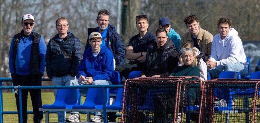 MUŽI A - OSTUDA V KUNRATICÍCH